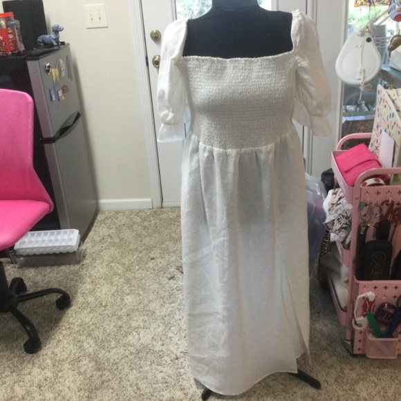 Reformation White Smocked MIDI Dress Size 1X - Picture 2 of 3